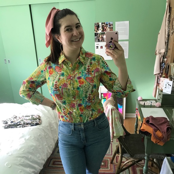 Meet your Posher, Elizabeth! 😊💕 - Picture 3 of 3